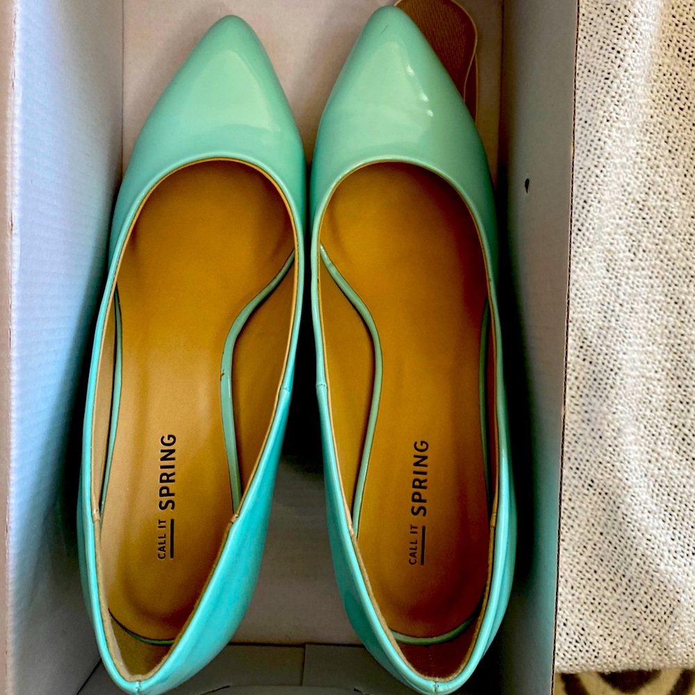 Tossing light green/turquoise heels